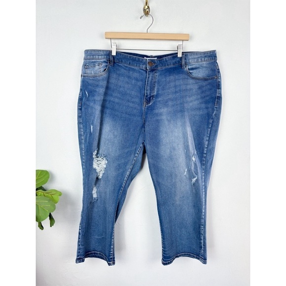 Lane Bryant Denim - Lane Bryant Flex Magic Waistband Distressed Mid-Rise Boyfriend Capri Jean Sz 22